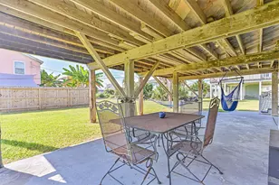 16519 Captain Kidd Rd, Jamaica Beach, TX 77554 - Photo 30