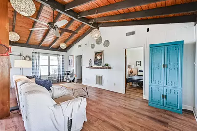 16519 Captain Kidd Road, Jamaica Beach, TX 77554 - Photo 4