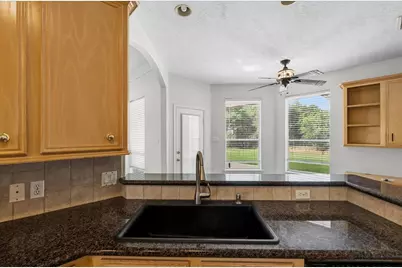 1607 Delta Street, Baytown, TX 77523 - Photo 18