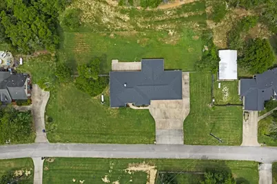 1607 Delta Street, Baytown, TX 77523 - Photo 4