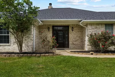 1607 Delta Street, Baytown, TX 77523 - Photo 2