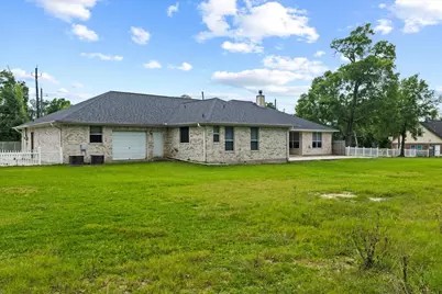 1607 Delta Street, Baytown, TX 77523 - Photo 42