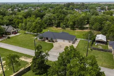 1607 Delta Street, Baytown, TX 77523 - Photo 48