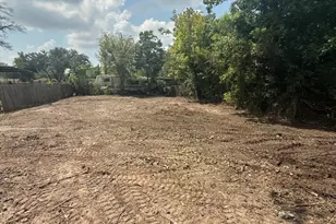 8004 Flintridge Dr, Houston, TX 77028 - Photo 1