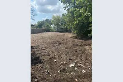 8004 Flintridge Drive, Houston, TX 77028 - Photo 6