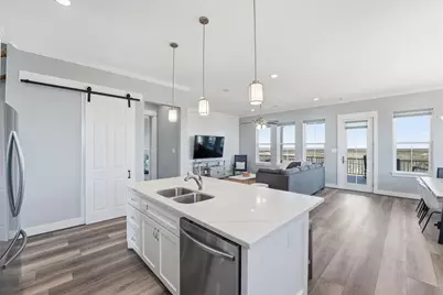 26110 Bay Breeze Drive, Galveston, TX 77554 - Photo 10