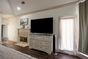 716 N 31st St, Nederland, TX 77627 - Photo 18