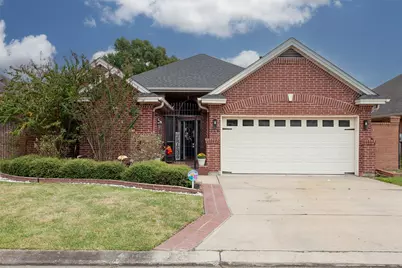 716 N 31st Street, Nederland, TX 77627 - Photo 1