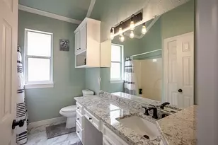 716 N 31st St, Nederland, TX 77627 - Photo 14