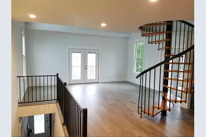 303 W Alamo Street, Brenham, TX 77833 - Photo 10