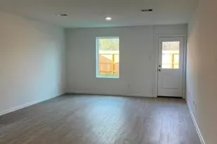 20166 Green Mallard St, Crosby, TX 77532 - Photo 4