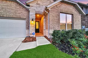 1008 Youth Water Rd, Montgomery, TX 77316 - Photo 2