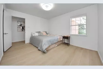 10719 Burgoyne Road, Houston, TX 77042 - Photo 20