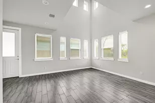 9431 Jutland Rd, Houston, TX 77033 - Photo 12