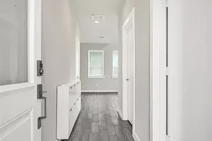 9431 Jutland Rd, Houston, TX 77033 - Photo 10
