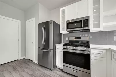 9431 Jutland Road, Houston, TX 77033 - Photo 8