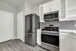9431 Jutland Rd, Houston, TX 77033 - Photo 8