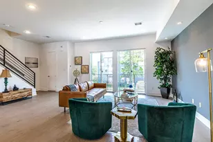 1236 W 25th St, Houston, TX 77008 - Photo 2