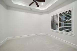 5101 Huckleberry Cir, Houston, TX 77056 - Photo 32