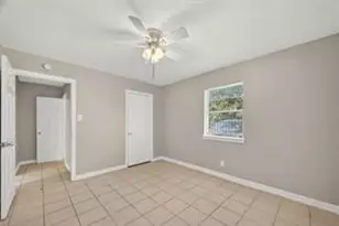 8814 Manus St, Houston, TX 77093 - Photo 10