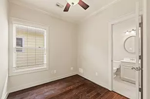 1053 W 16th St, Houston, TX 77008 - Photo 28