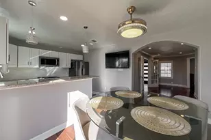 7966 Bonaire St, Houston, TX 77028 - Photo 6