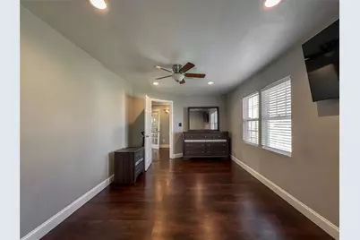 7966 Bonaire Street, Houston, TX 77028 - Photo 10