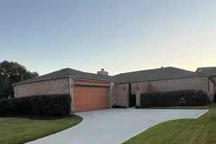 12219 Ashling Dr, Houston, TX 77477 - Photo 2