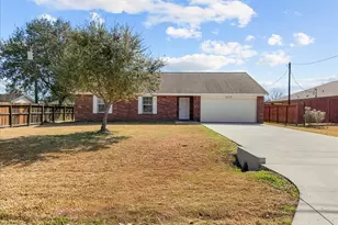 6420 Grace Ln, Pearland, TX 77584 - Photo 1