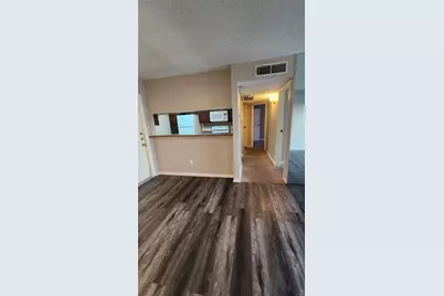 2818 S Bartell Drive #7, Houston, TX 77054 - Photo 4