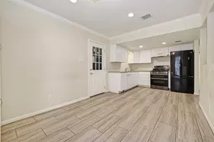 9222 Vanwood St, Houston, TX 77040 - Photo 10