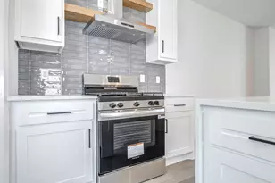 5636 Dolores St, Houston, TX 77057 - Photo 16