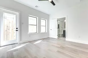 5636 Dolores St, Houston, TX 77057 - Photo 26