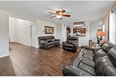 11210 Hall Meadows Court, Houston, TX 77075 - Photo 8
