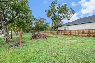 700 Rosie St, Houston, TX 77091 - Photo 12