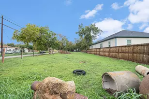 700 Rosie St, Houston, TX 77091 - Photo 6