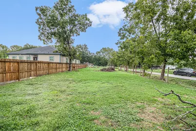 700 Rosie Street, Houston, TX 77091 - Photo 10