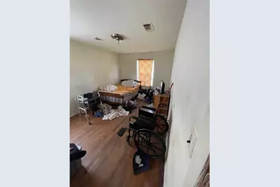 5543 Lakefield Drive, Houston, TX 77033 - Photo 6