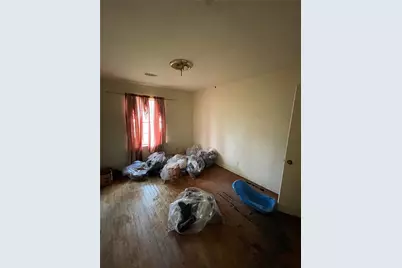 5543 Lakefield Drive, Houston, TX 77033 - Photo 4