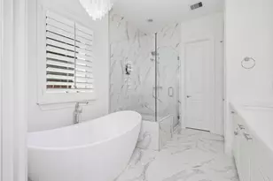 6017 Cottage Grove Lake Dr, Houston, TX 77007 - Photo 32