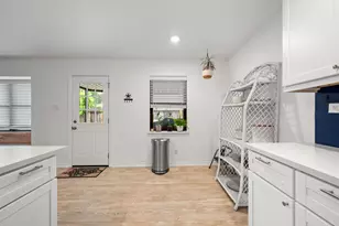 8215 Braes River Dr, Houston, TX 77074 - Photo 14