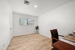 8215 Braes River Dr, Houston, TX 77074 - Photo 20