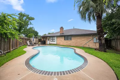 8215 Braes River Drive, Houston, TX 77074 - Photo 22