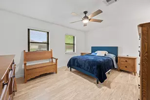 8215 Braes River Dr, Houston, TX 77074 - Photo 14