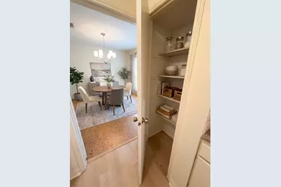 359 N Post Oak Lane #318, Houston, TX 77024 - Photo 12