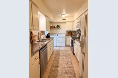 359 N Post Oak Lane #318, Houston, TX 77024 - Photo 8