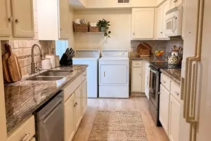 359 N Post Oak Ln, Houston, TX 77024 - Photo 8