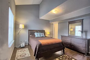 9809 Richmond Ave, Houston, TX 77042 - Photo 18