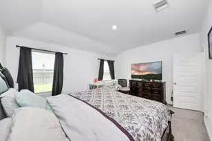 2039 Woodlark Way, Sealy, TX 77474 - Photo 20