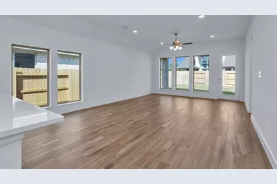 373 Mulberry Creek Street, Conroe, TX 77304 - Photo 4